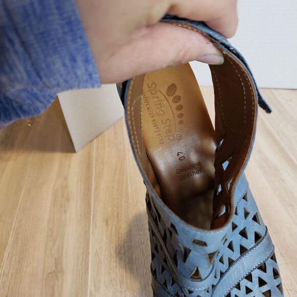 Spring Step Blue Cutout Block Heel Sandals Open Toe Side Zip Women’s Size 9/9.5 - Picture 6 of 6